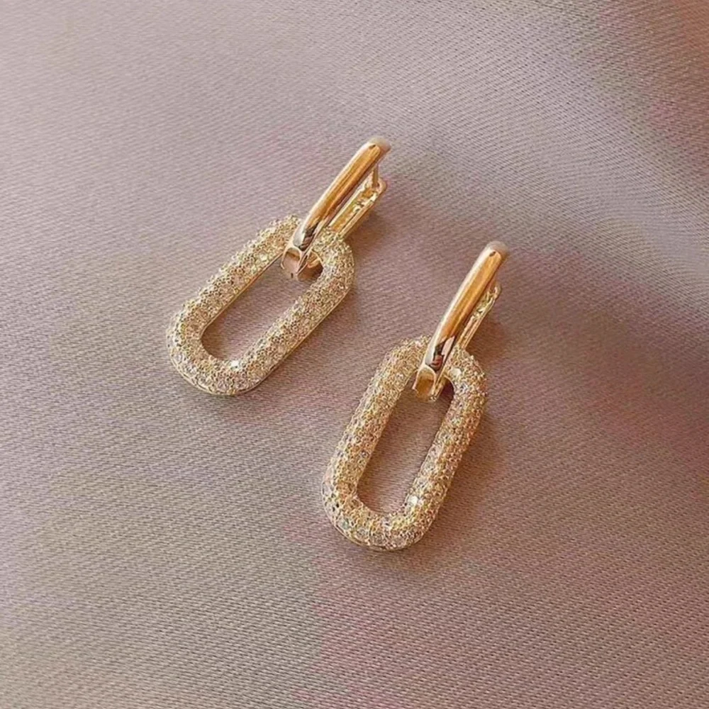 A Pair Of Geometric Earrings With Double Wearing Ways, Trendy And Sophisticated